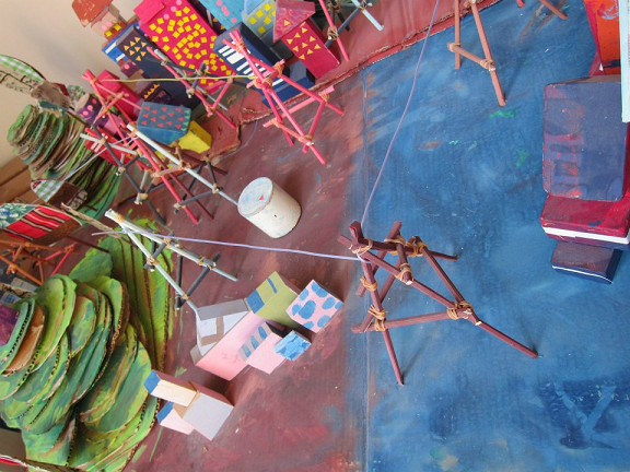 ダイナミックな園児の作品